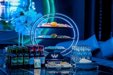 太原奥斯卡DrOscar酒吧招聘,山西太原酒吧招聘礼宾员,可提供住宿